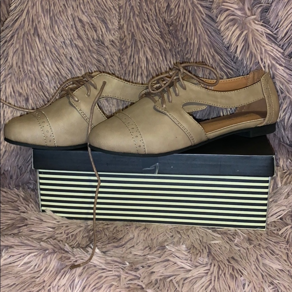 Beige loafers